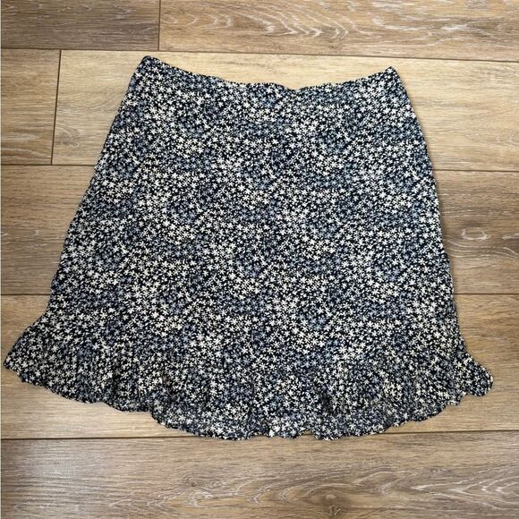 Abercrombie & Fitch Dresses & Skirts - Abercrombie & Fitch Floral Mini Skirt Sz S